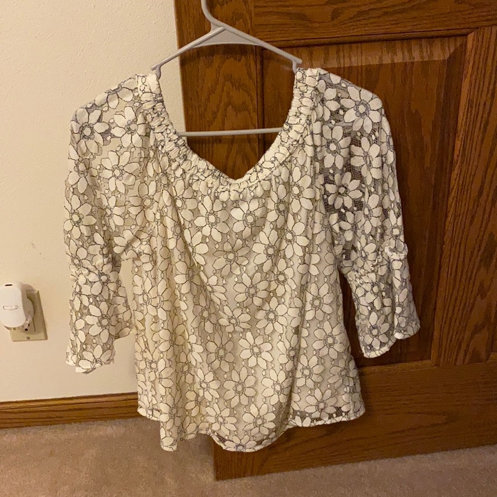 NWT maurices top